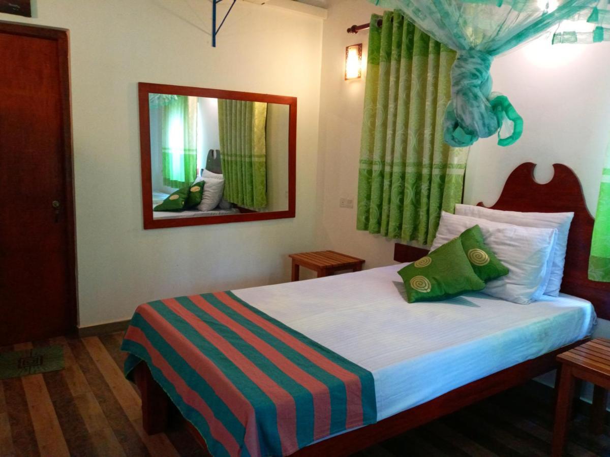 Hideaway Homestay Habarana Exterior foto