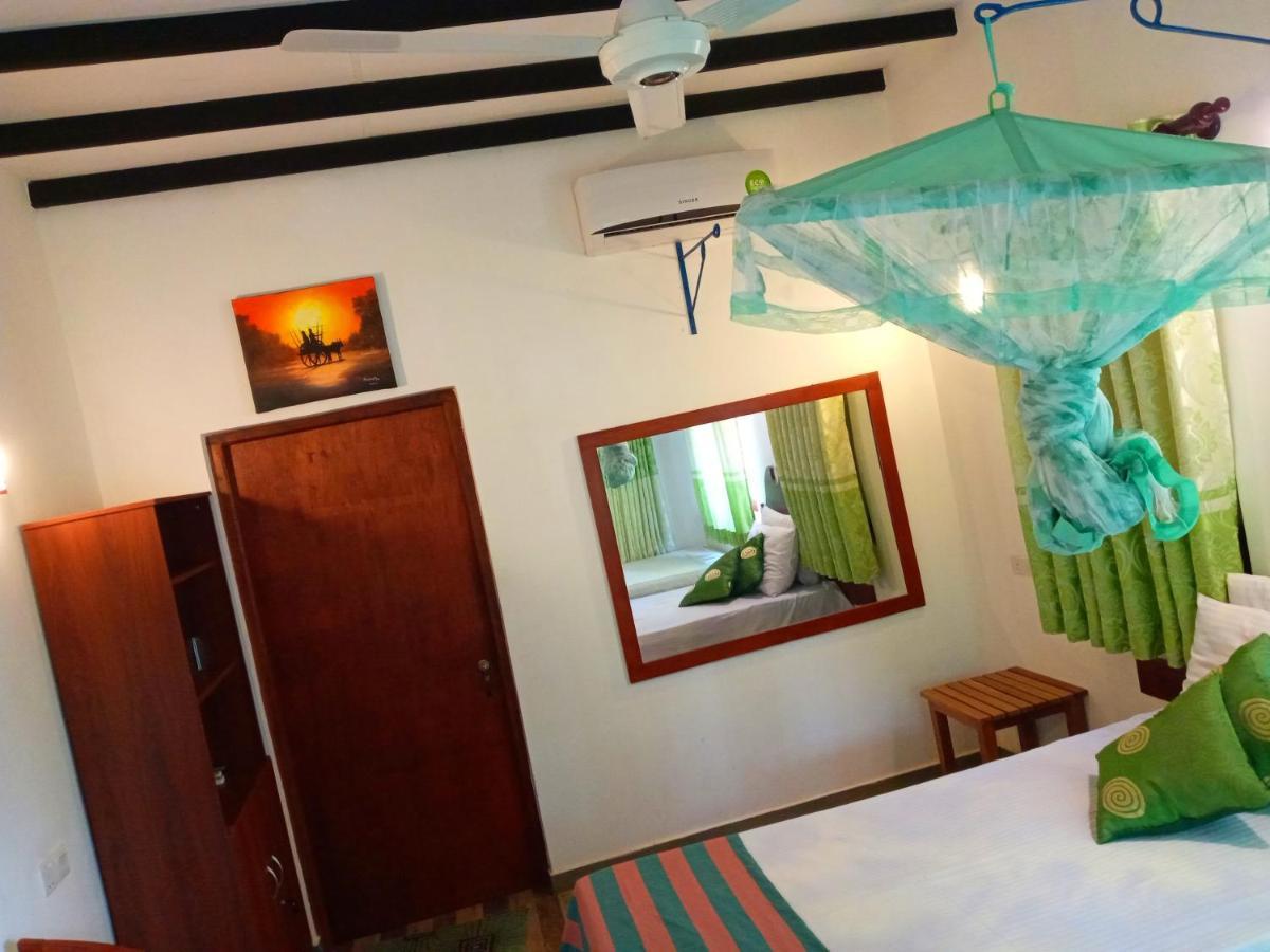 Hideaway Homestay Habarana Exterior foto