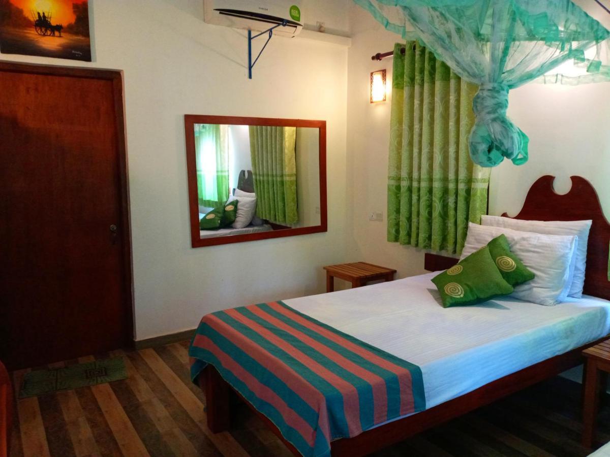 Hideaway Homestay Habarana Exterior foto