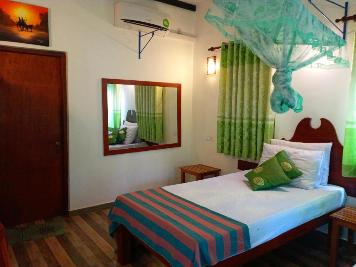 Hideaway Homestay Habarana Exterior foto